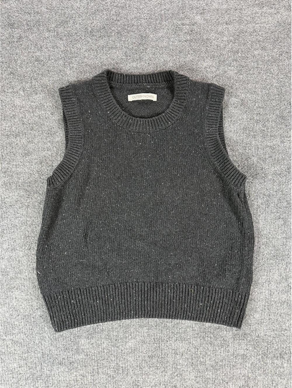 Outerknown Charcoal Gray Knit Sleeveless Sweater Vest Small - Dark Academia